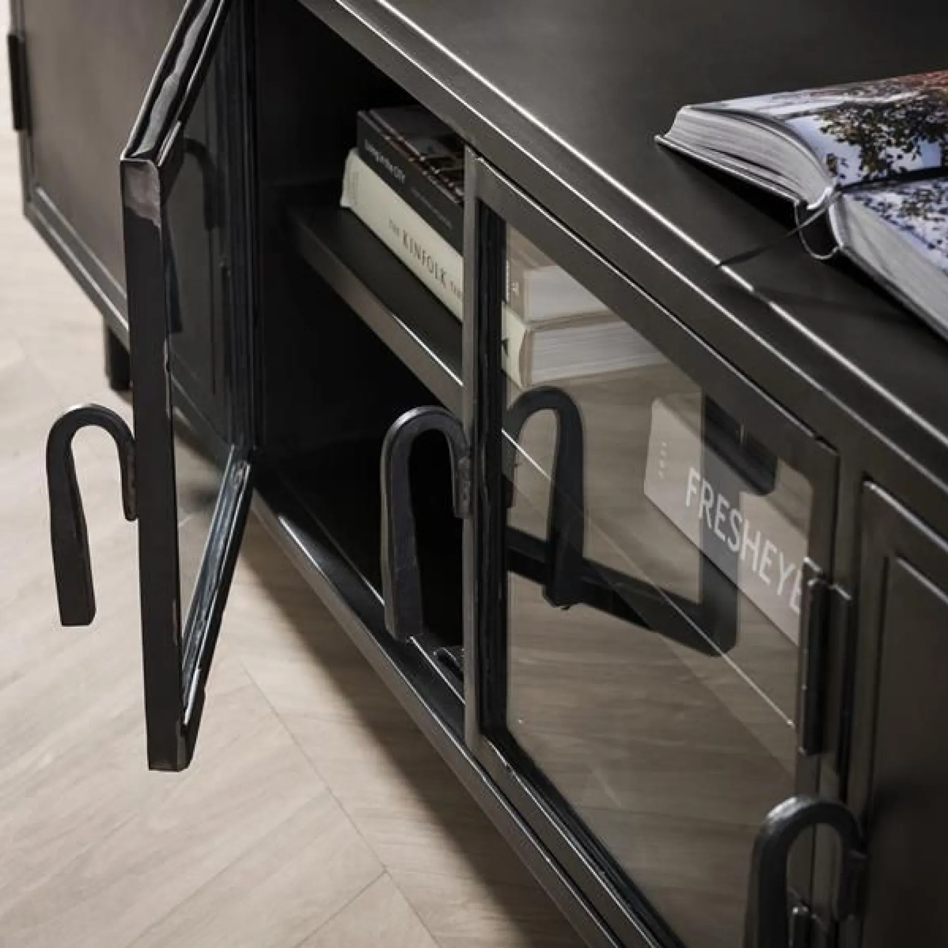 TV-Schrank Tymchyk | 180 x 40 x 50 cm | Gun Metal Design