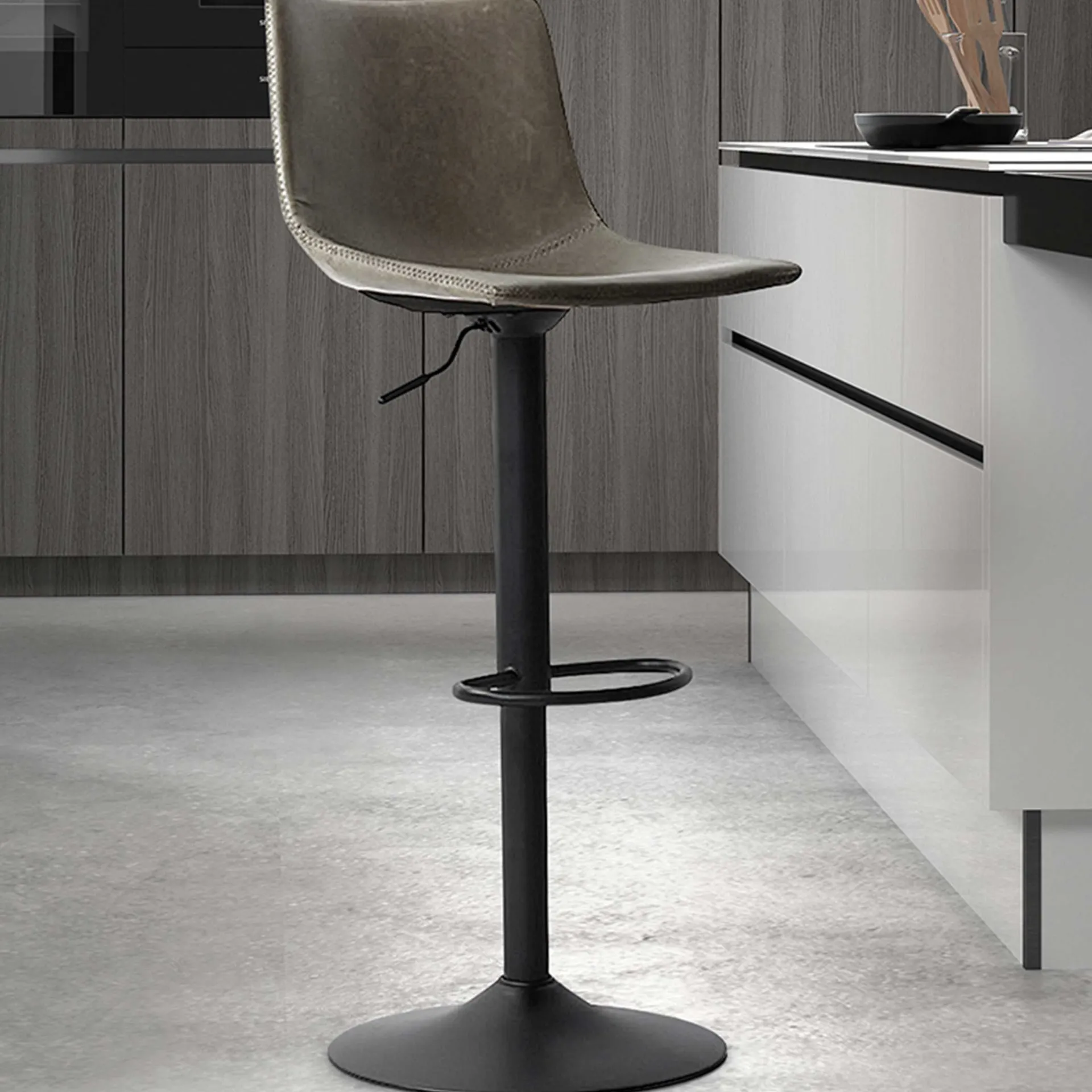 Rousseau Verstellbarer Barhocker Fontana -