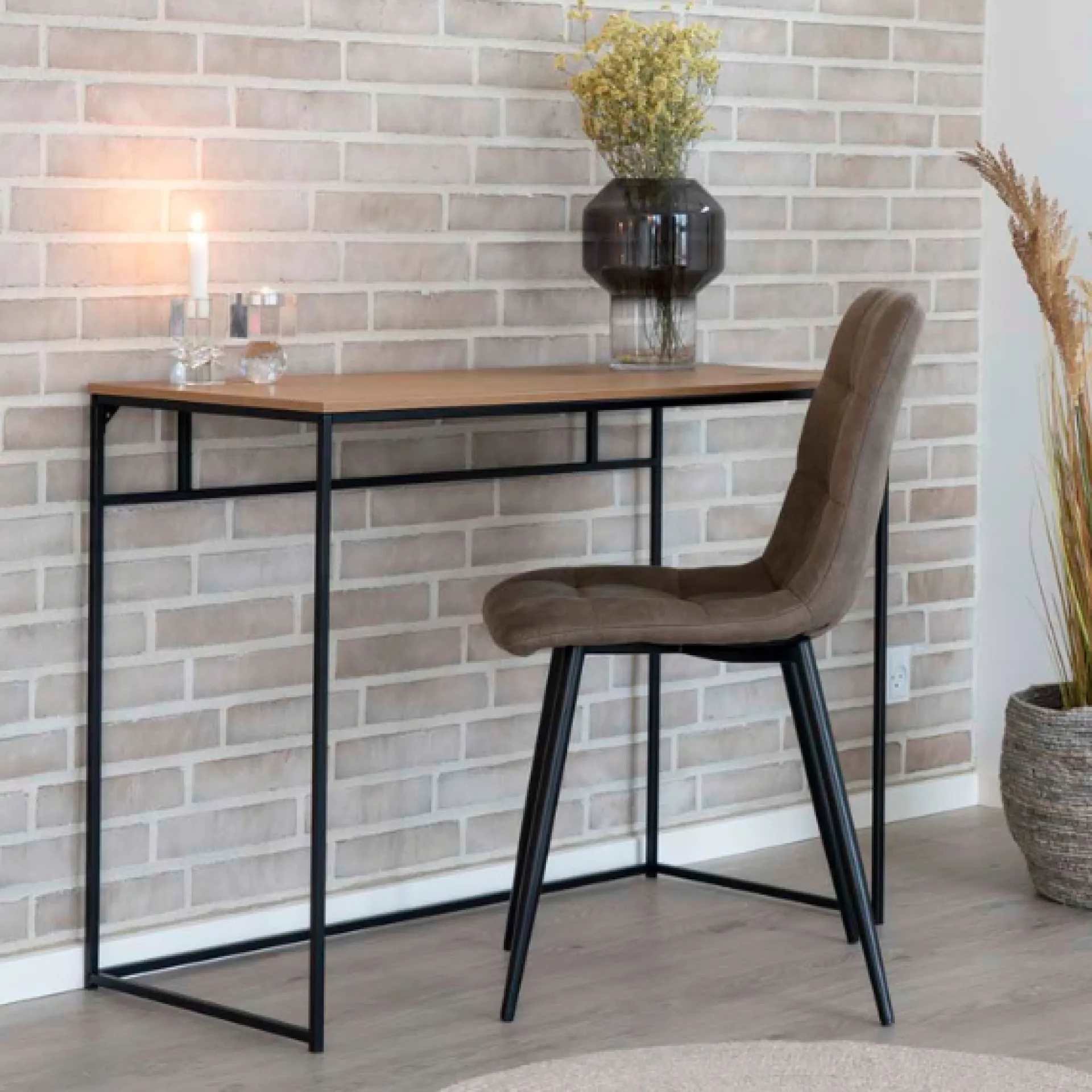House Nordic Vita Schreibtisch - Eiche Natur mit schwarzem Rahmen | 100x45x75 cm