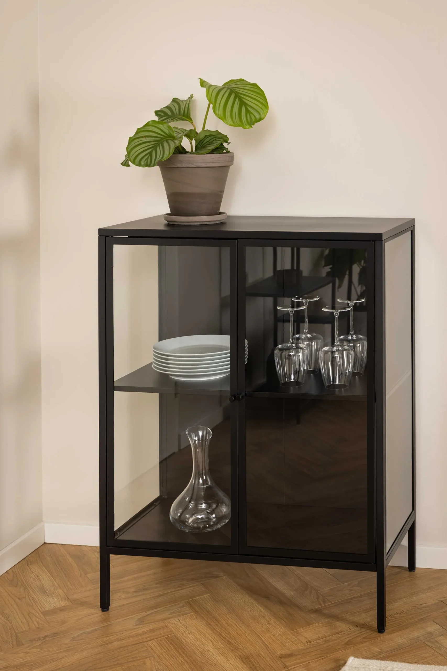 Vitrine Nebas 80cm, 2 Türen und 1 Fachboden - schwarz