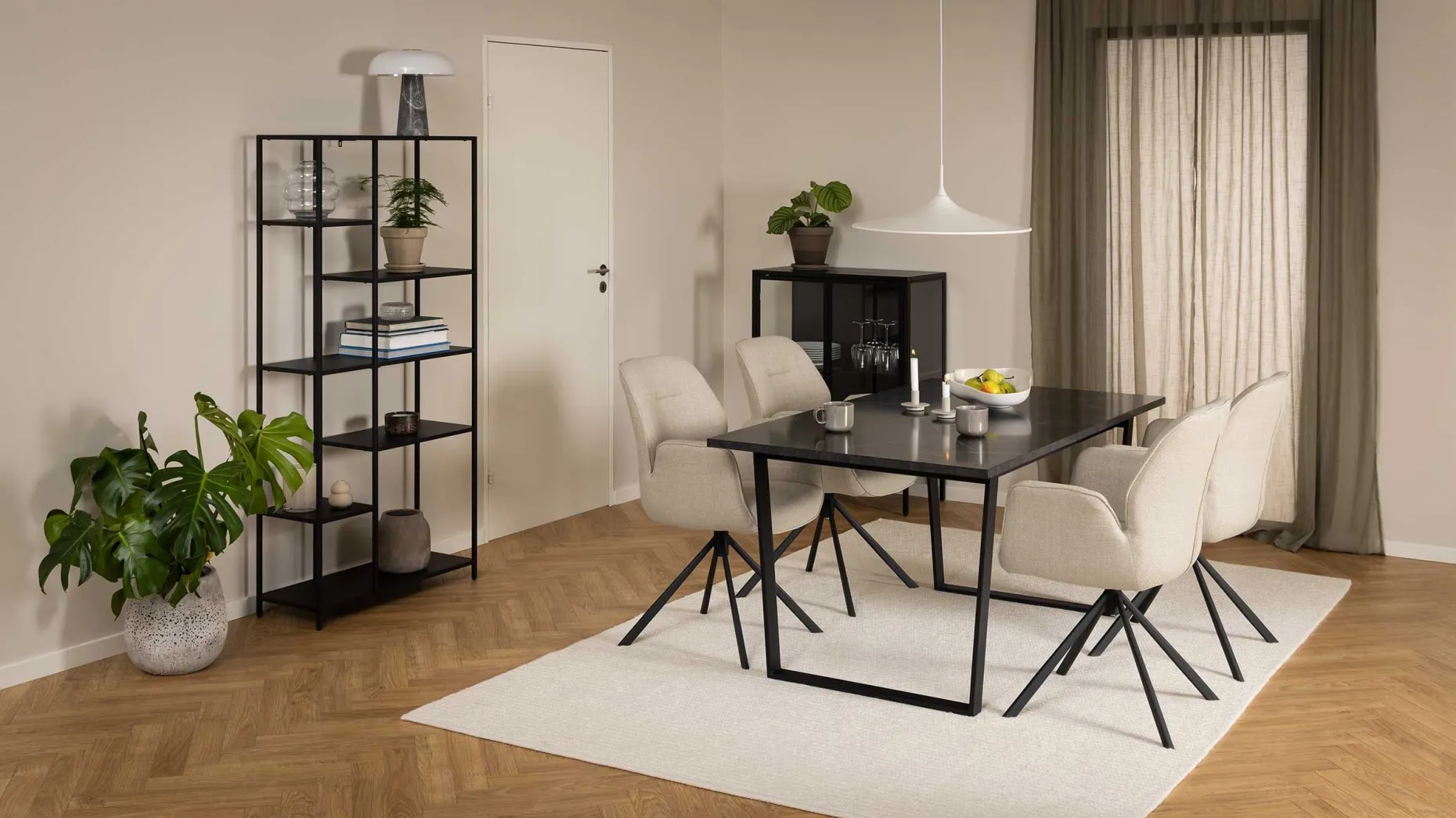 Vitrine Nebas 80cm, 2 Türen und 1 Fachboden - schwarz