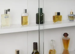 Wandvitrine Collecty | 80 x 9,5 x 60 cm | Farben: Grau und Weiß