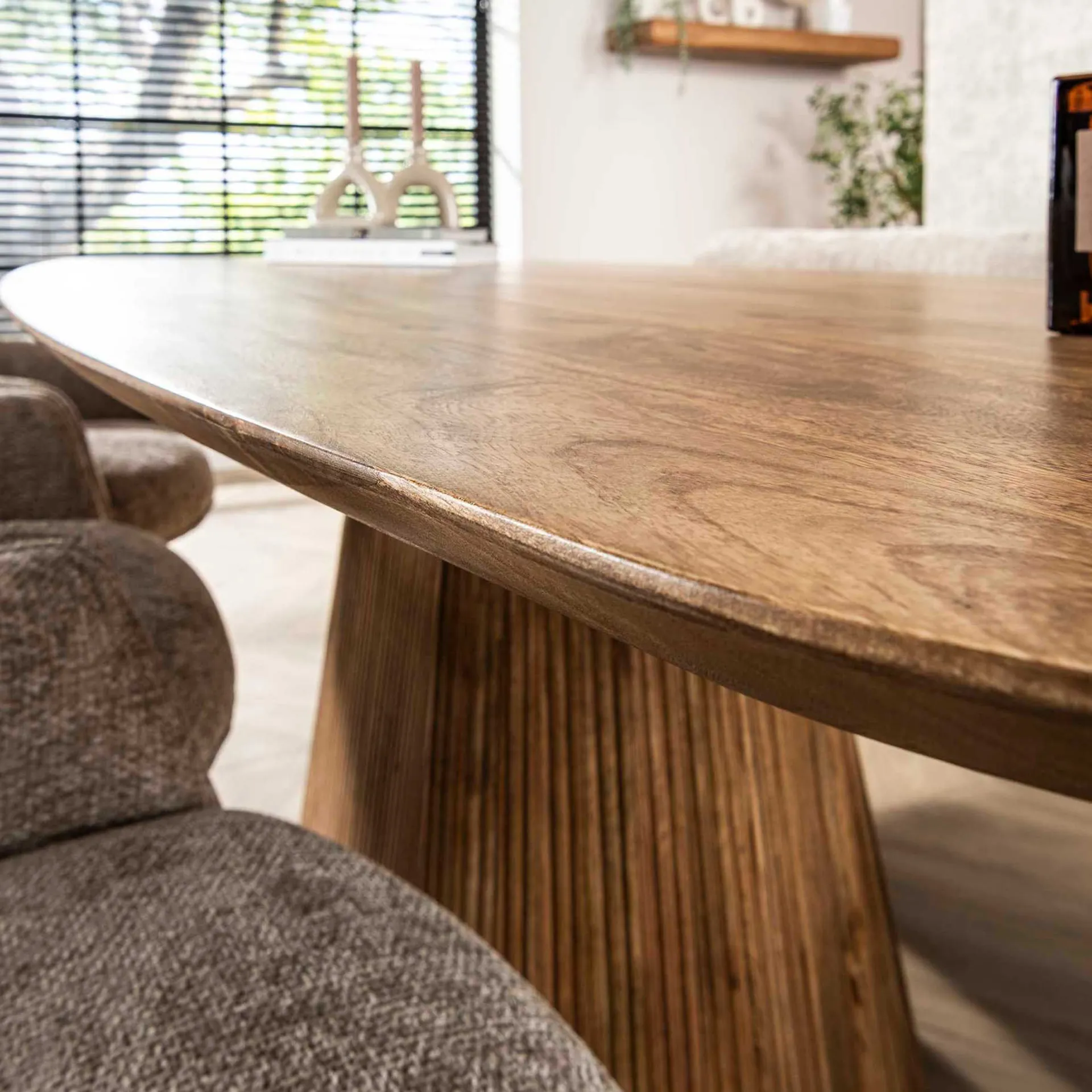 Emob Wave Esstisch 215cm - Massiv Mango Sand