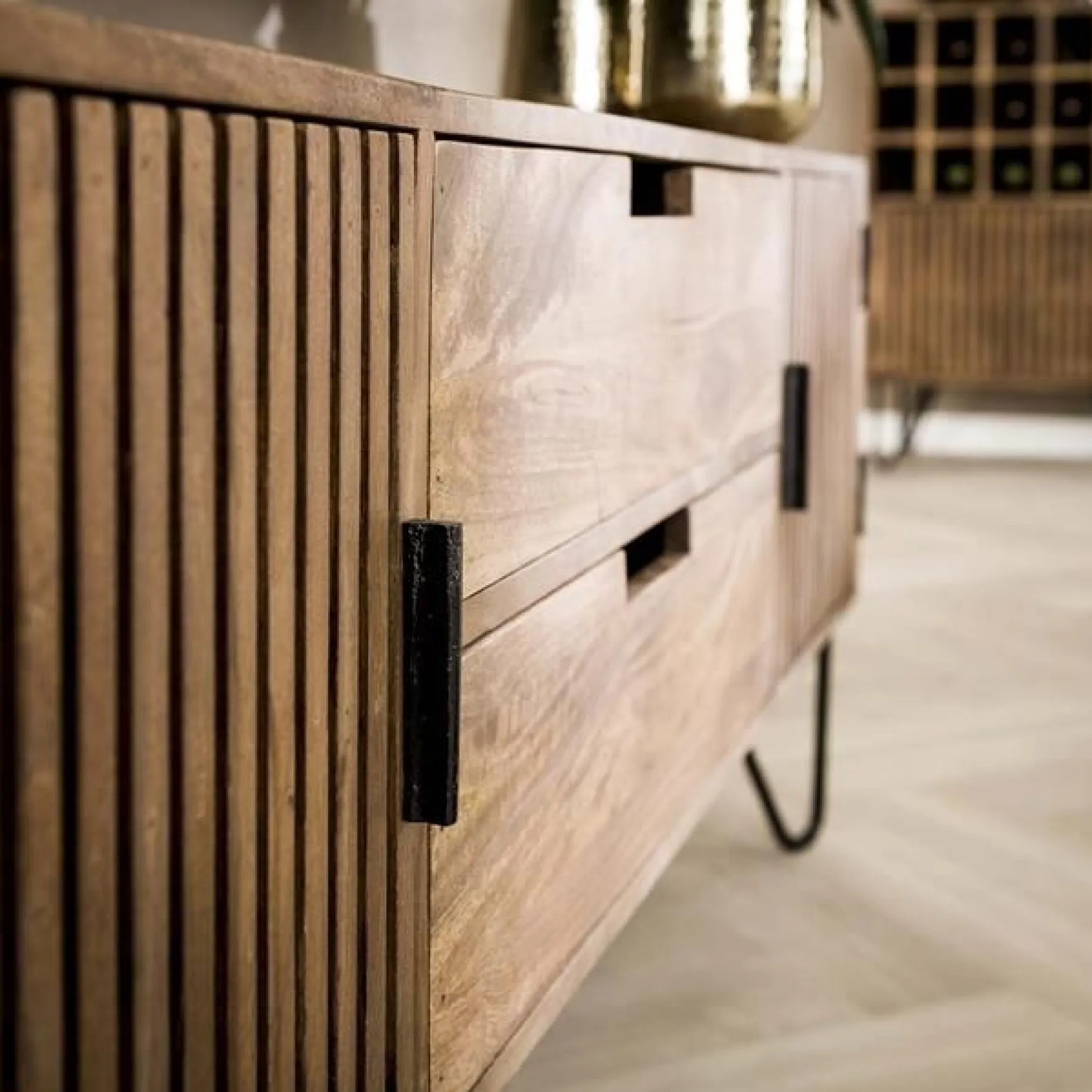 WesTV-Schrank - Mango-Holz