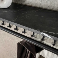 Zeitgenössische Garderobe mit 10 Haken und Hutablage